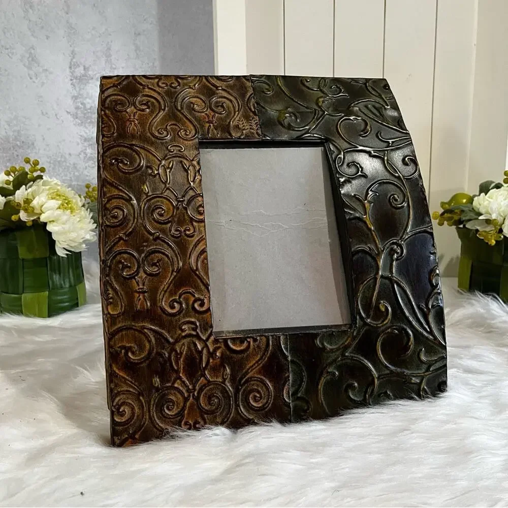 NEW Z Gallerie Curved Metal Scroll Etched Vines Frame 5x7 Green Amber NWOT